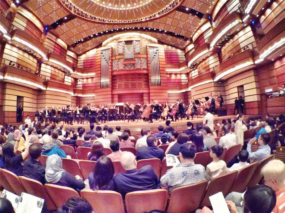 malaysia-kuala-lumpur-concert-beethoven-malaysian-philharmonic-orchestra-and-conductor-gabor-takacs-nagy-and-violin-ray-chen-beethoven-violin-cencerto-in-d-major-op61-a06-great-music