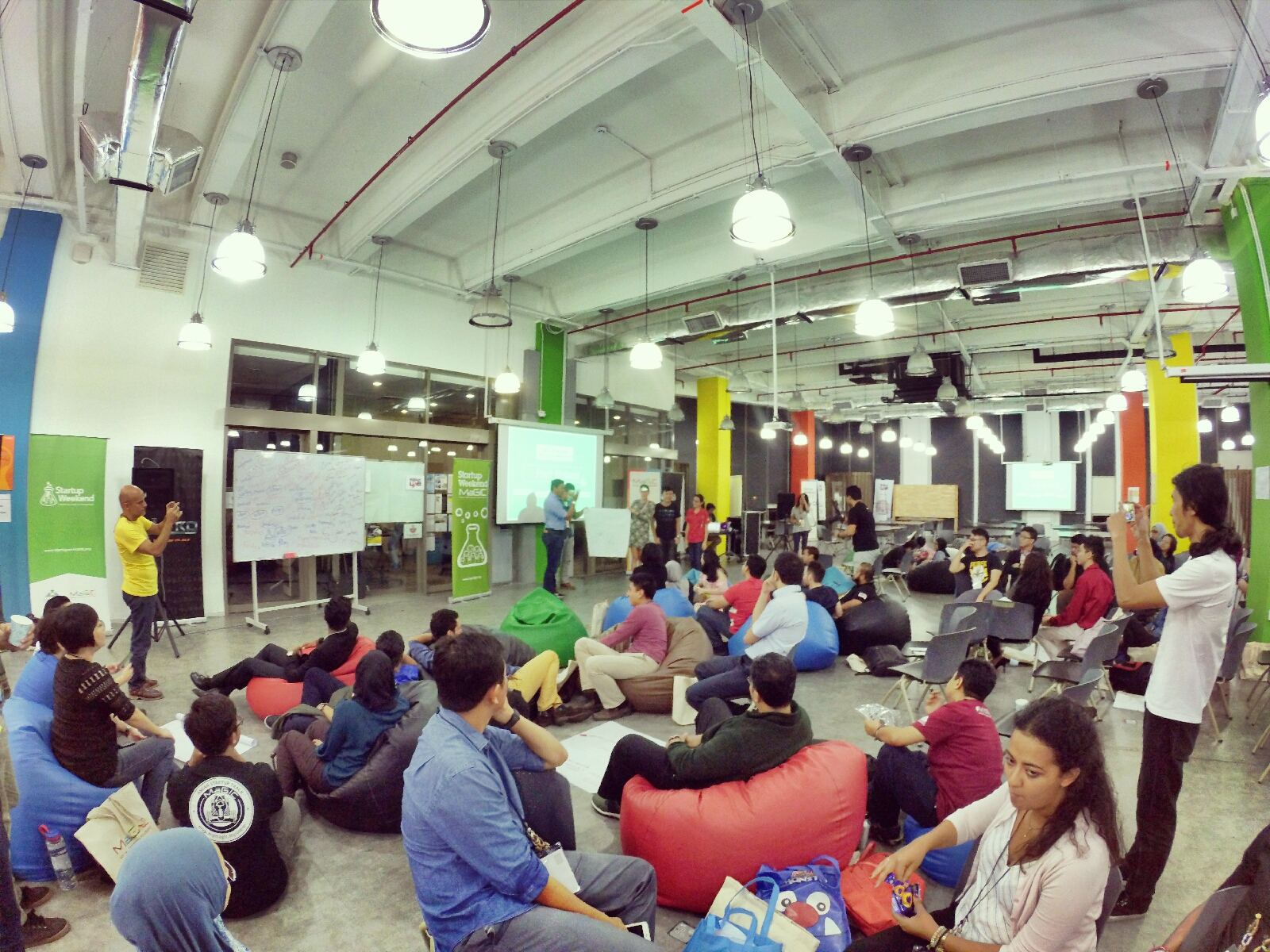 startup-weekend-at-magic-cyberjaya-malaysia-powered-by-google-for-entrepreneurs-social-enterprise-edition-raymond-ong-and-effye-ang-effye-media-online-advertising-a07