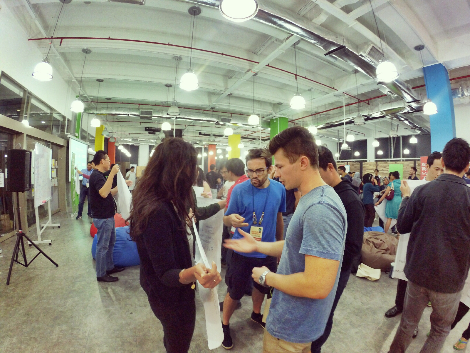 startup-weekend-at-magic-cyberjaya-malaysia-powered-by-google-for-entrepreneurs-social-enterprise-edition-raymond-ong-and-effye-ang-effye-media-online-advertising-a15