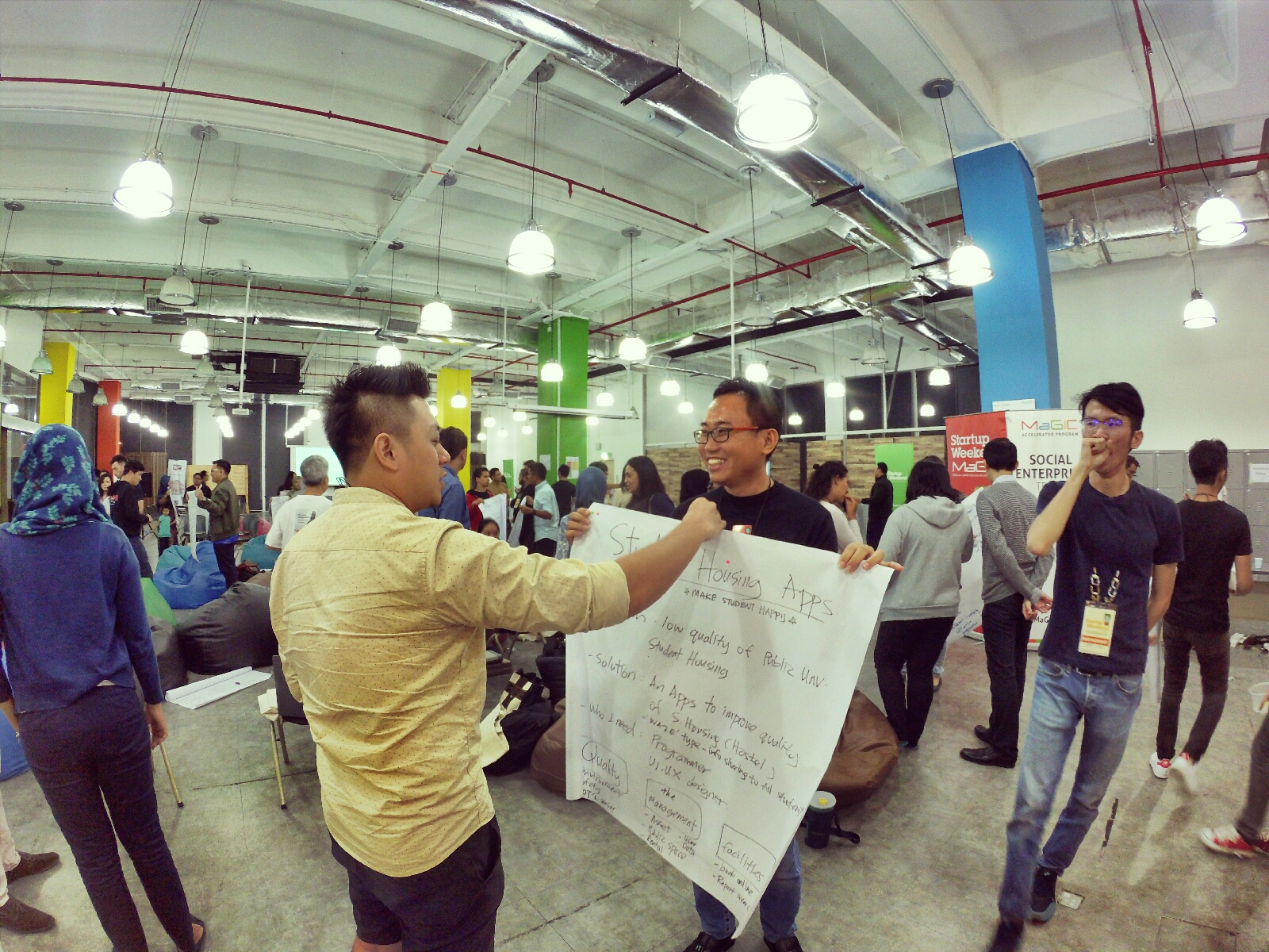 startup-weekend-at-magic-cyberjaya-malaysia-powered-by-google-for-entrepreneurs-social-enterprise-edition-raymond-ong-and-effye-ang-effye-media-online-advertising-a17