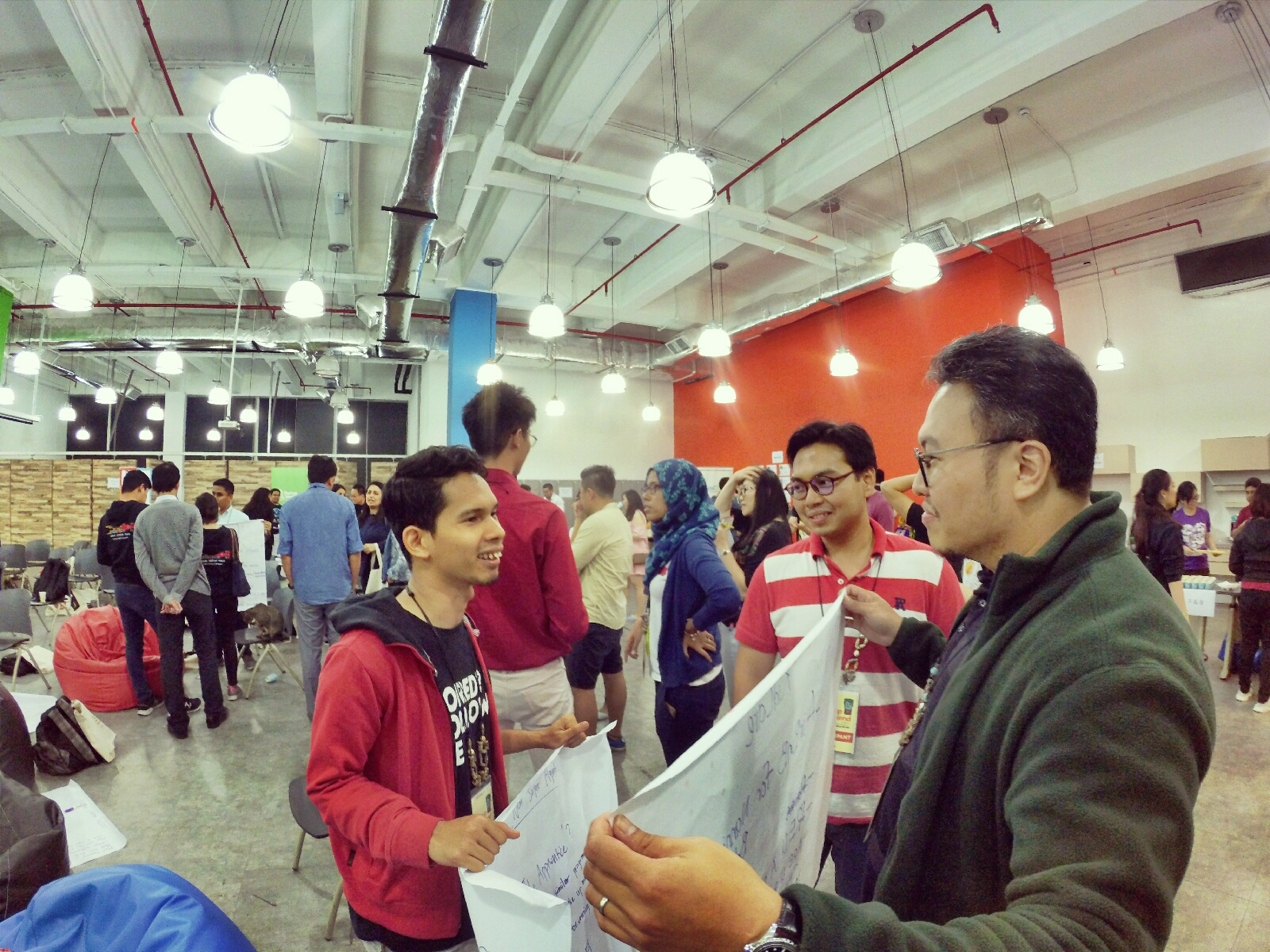 startup-weekend-at-magic-cyberjaya-malaysia-powered-by-google-for-entrepreneurs-social-enterprise-edition-raymond-ong-and-effye-ang-effye-media-online-advertising-a22