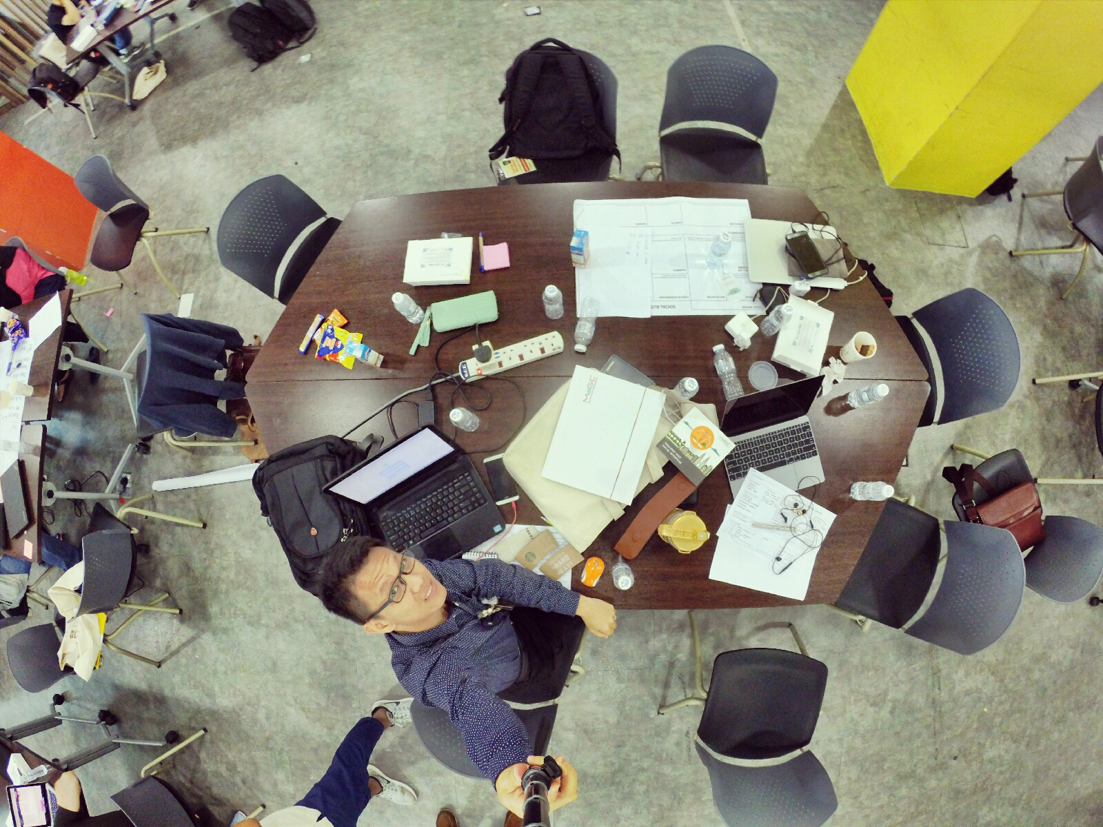 startup-weekend-at-magic-cyberjaya-malaysia-powered-by-google-for-entrepreneurs-social-enterprise-edition-raymond-ong-and-effye-ang-effye-media-online-advertising-a32