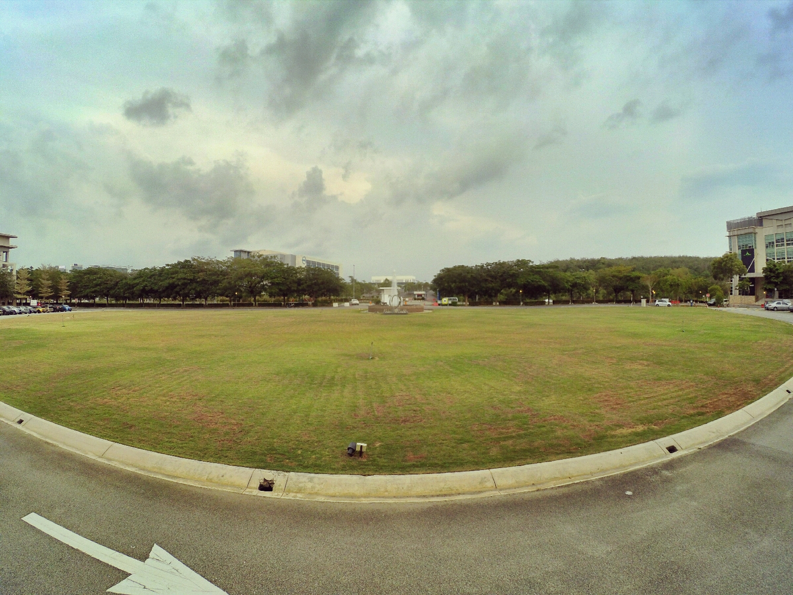 startup-weekend-at-magic-cyberjaya-malaysia-powered-by-google-for-entrepreneurs-social-enterprise-edition-raymond-ong-and-effye-ang-effye-media-online-advertising-a37