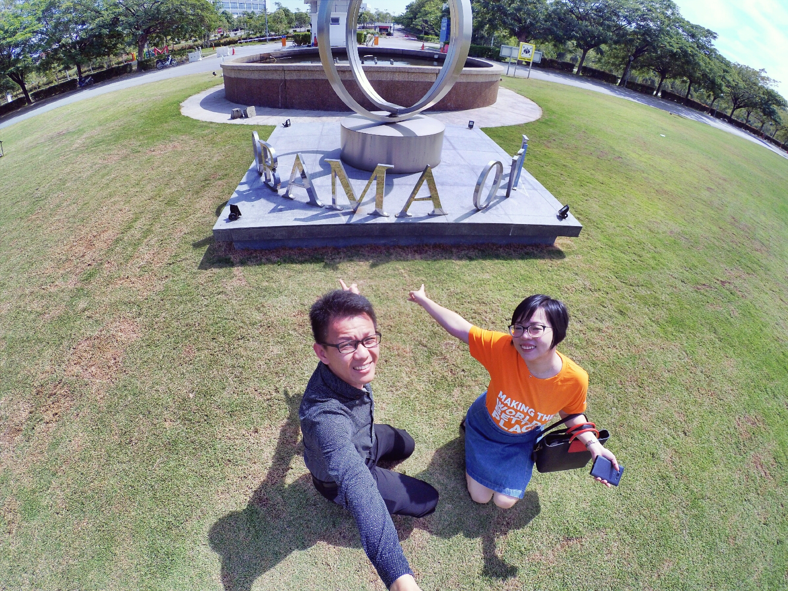 startup-weekend-at-magic-cyberjaya-malaysia-powered-by-google-for-entrepreneurs-social-enterprise-edition-raymond-ong-and-effye-ang-effye-media-online-advertising-a59