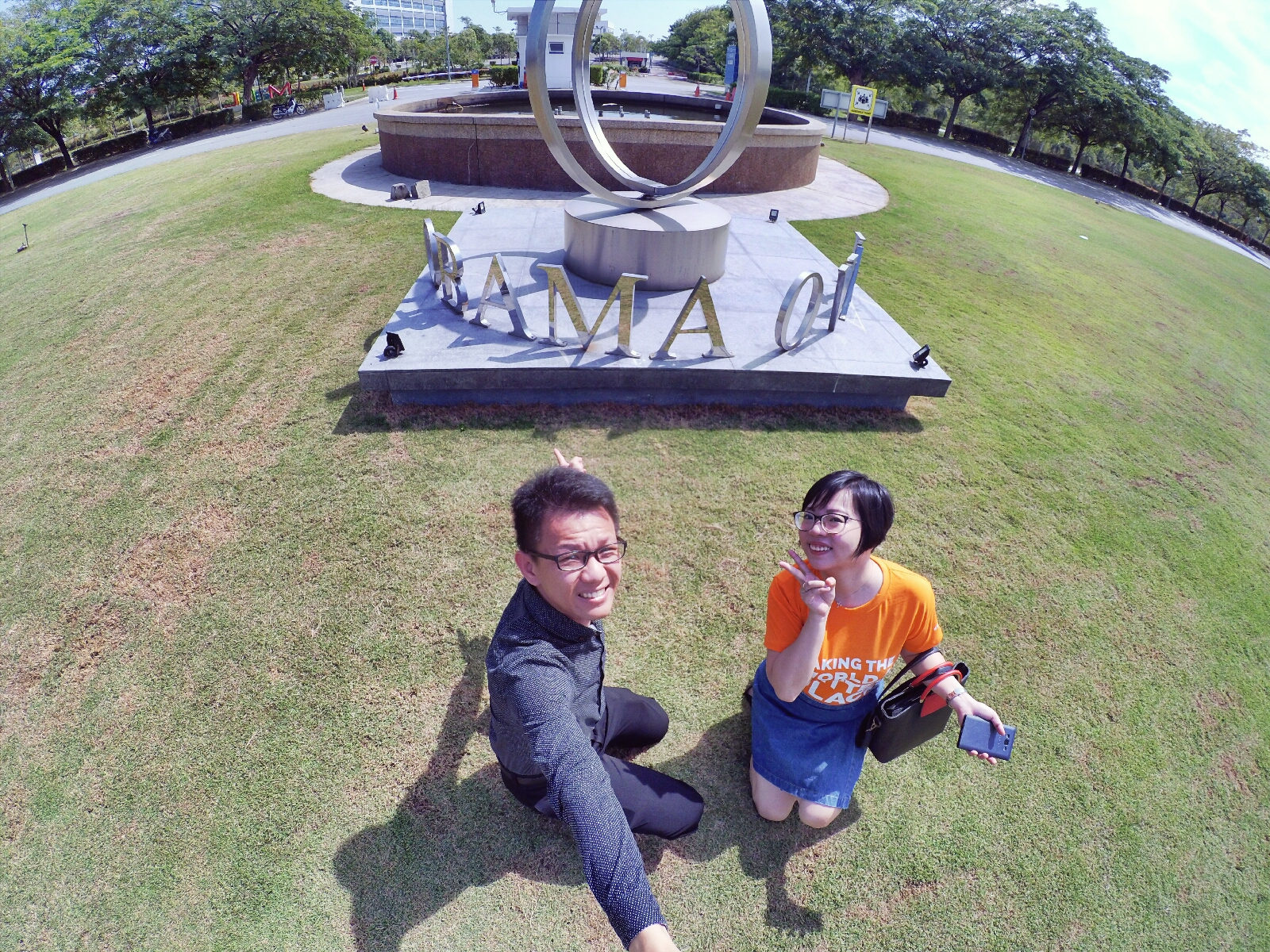 startup-weekend-at-magic-cyberjaya-malaysia-powered-by-google-for-entrepreneurs-social-enterprise-edition-raymond-ong-and-effye-ang-effye-media-online-advertising-a61