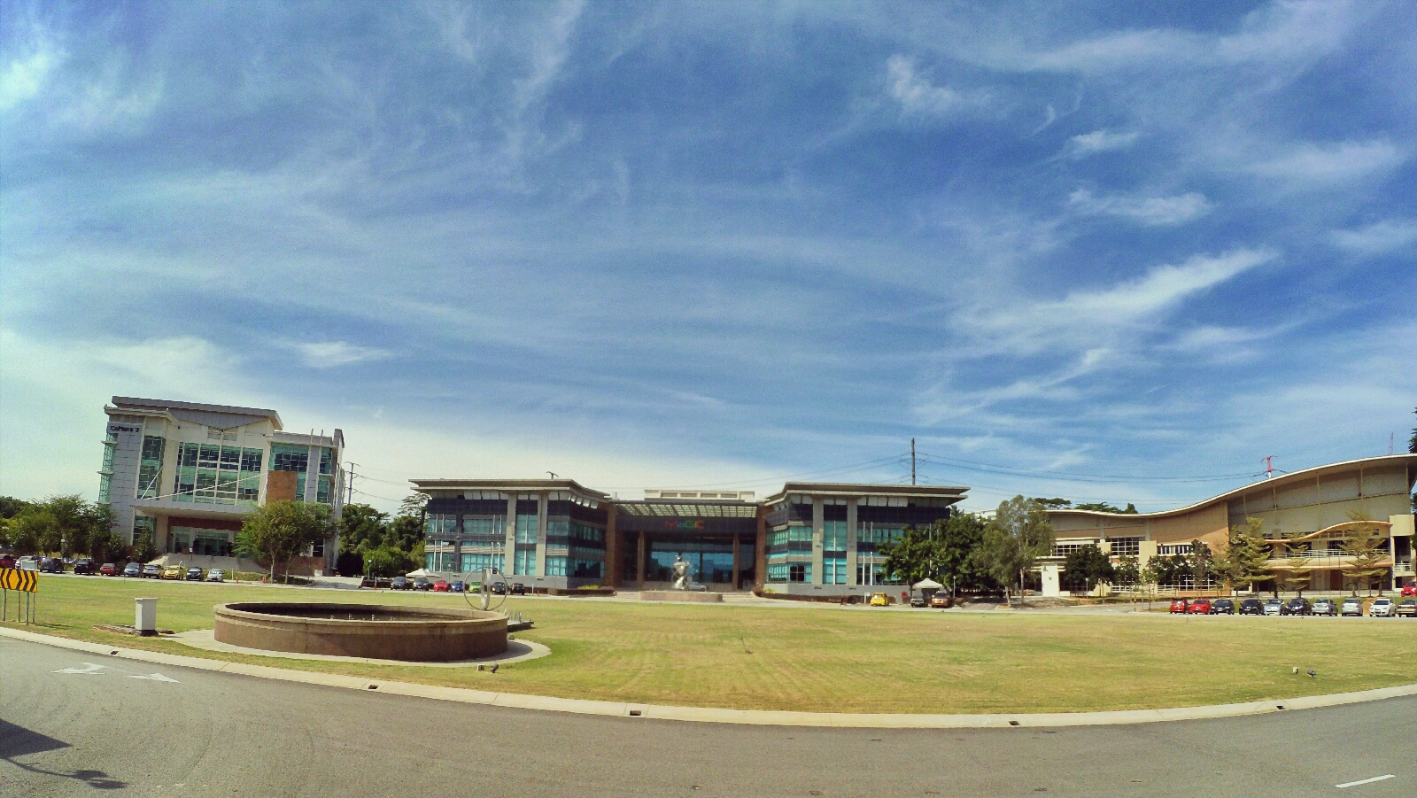 startup-weekend-at-magic-cyberjaya-malaysia-powered-by-google-for-entrepreneurs-social-enterprise-edition-raymond-ong-and-effye-ang-effye-media-online-advertising-a66