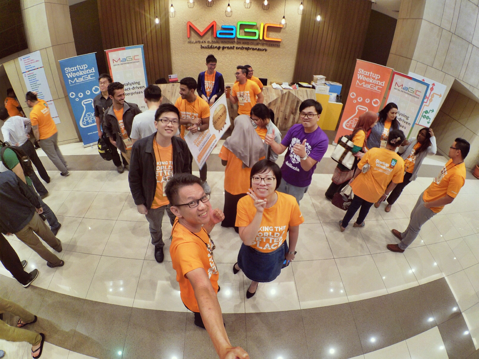 startup-weekend-at-magic-cyberjaya-malaysia-powered-by-google-for-entrepreneurs-social-enterprise-edition-raymond-ong-and-effye-ang-effye-media-online-advertising-a79