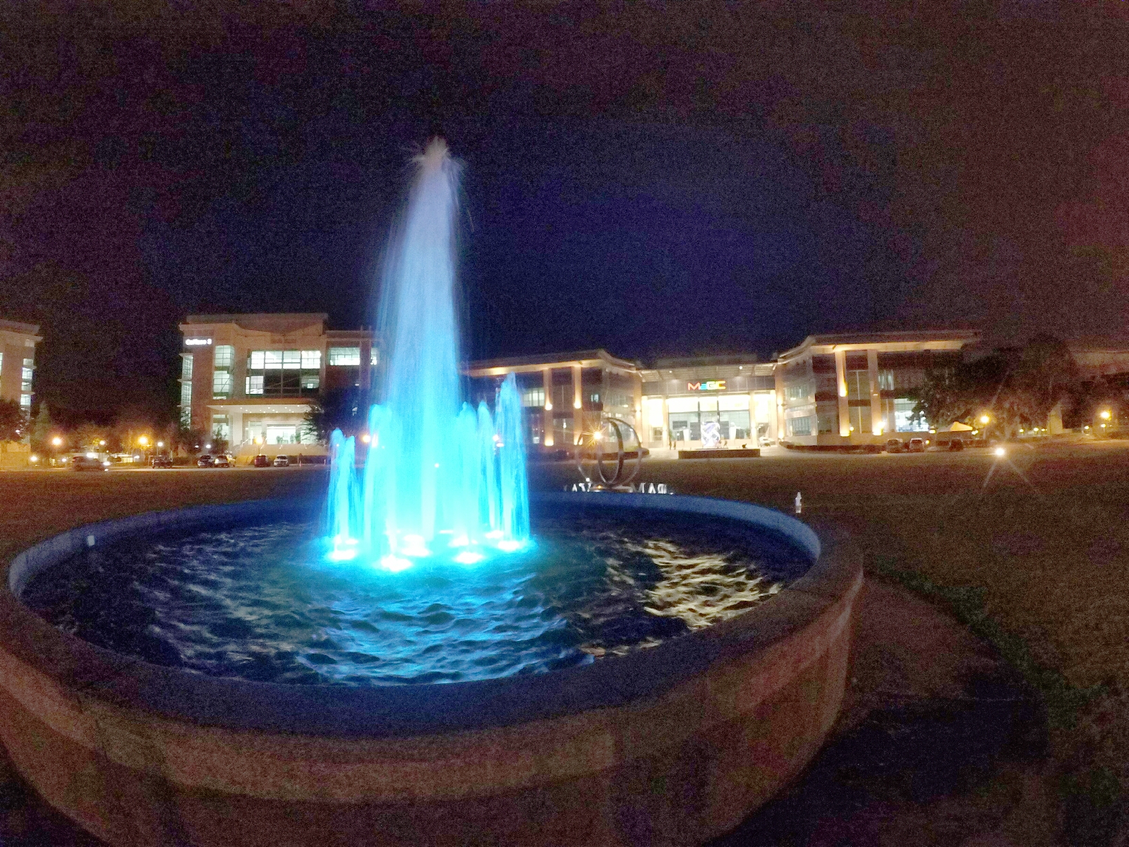 startup-weekend-at-magic-cyberjaya-malaysia-powered-by-google-for-entrepreneurs-social-enterprise-edition-raymond-ong-and-effye-ang-effye-media-online-advertising-b02