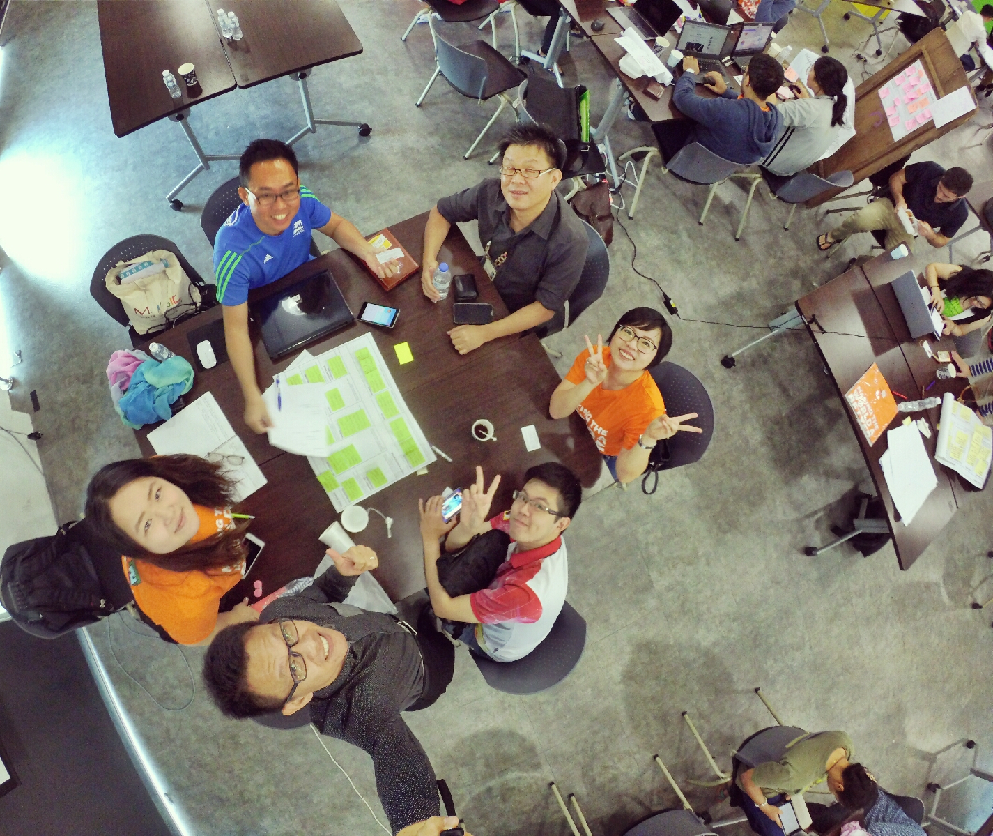 startup-weekend-at-magic-cyberjaya-malaysia-powered-by-google-for-entrepreneurs-social-enterprise-edition-raymond-ong-and-effye-ang-effye-media-online-advertising-b09