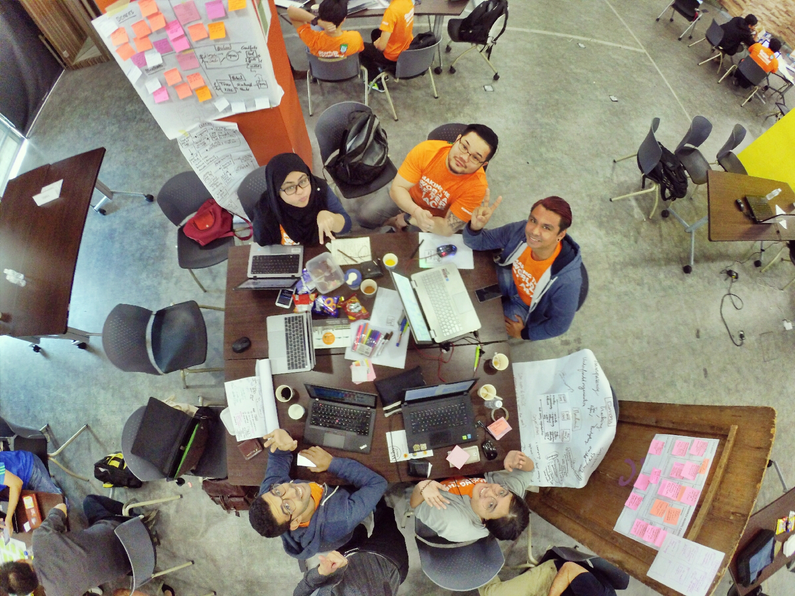 startup-weekend-at-magic-cyberjaya-malaysia-powered-by-google-for-entrepreneurs-social-enterprise-edition-raymond-ong-and-effye-ang-effye-media-online-advertising-b12