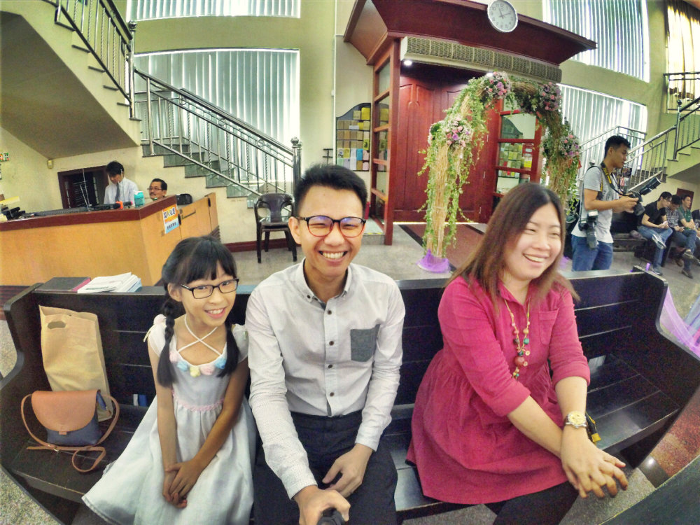 batu-pahat-church-wedding-tory-tan-and-elaine-teo-joyful-happiness-wedding-day-at-saving-grace-church-raymond-ong-effye-ang-effye-media-online-advertising-website-development-business-education-a34