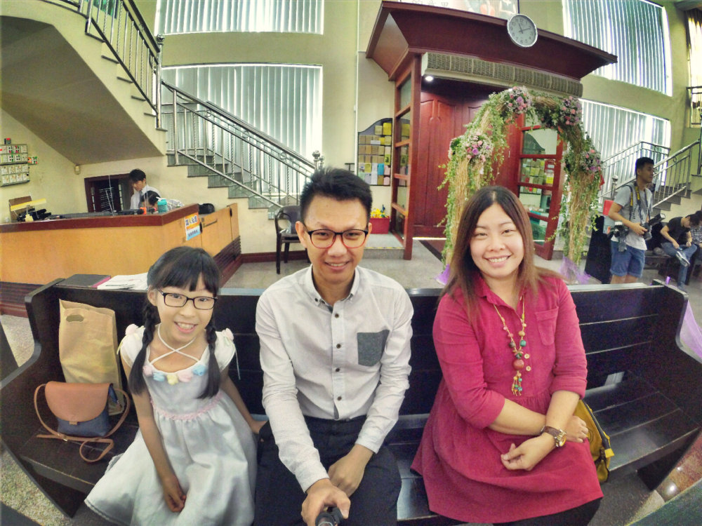 batu-pahat-church-wedding-tory-tan-and-elaine-teo-joyful-happiness-wedding-day-at-saving-grace-church-raymond-ong-effye-ang-effye-media-online-advertising-website-development-business-education-a35