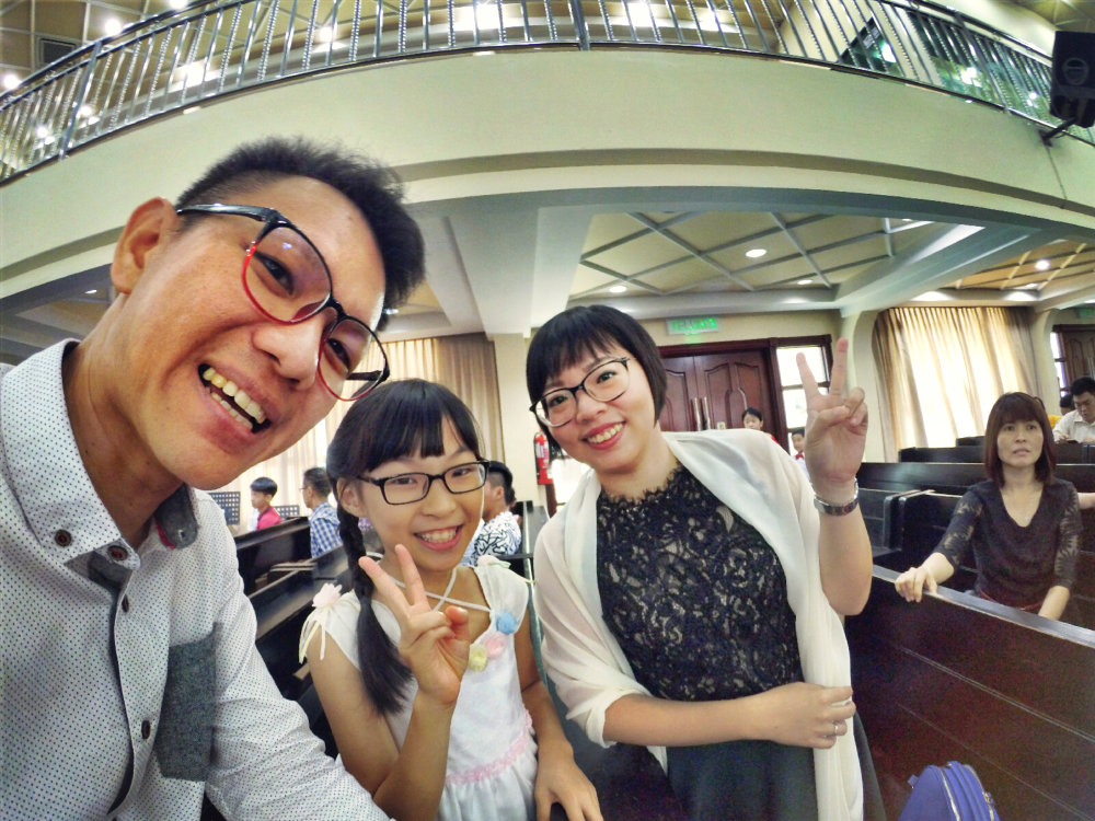 batu-pahat-church-wedding-tory-tan-and-elaine-teo-joyful-happiness-wedding-day-at-saving-grace-church-raymond-ong-effye-ang-effye-media-online-advertising-website-development-business-education-a47