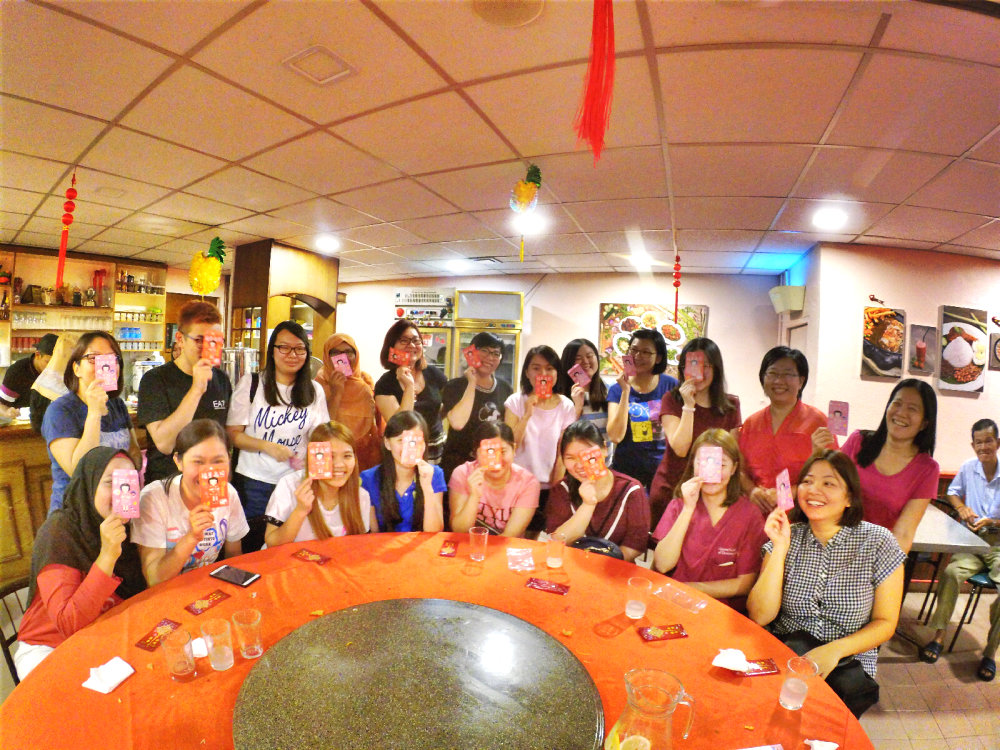 chinese-new-year-2017-malaysia-johor-batu-pahat-family-care-dental-surgery-dental-care-new-year-startup-dinner-at-daddy-village-raymond-ong-effye-ang-effye-media-online-advertising-web-dev-a14