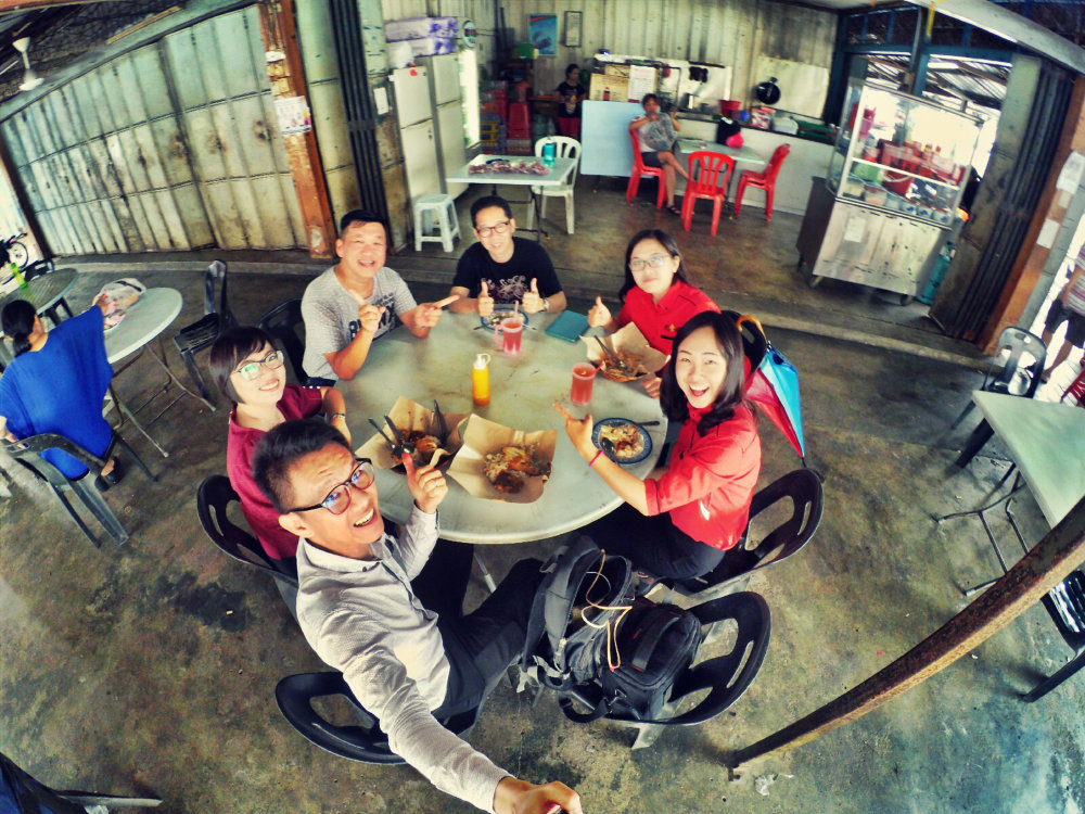 Johor Pekan Nanas Nenes Alfred Law Genesis Raymond Ong Effye Ang Pinky Ning Estella Onn Choo Yee Liang Lunch and Meeting Effye Media Online Advertising A01