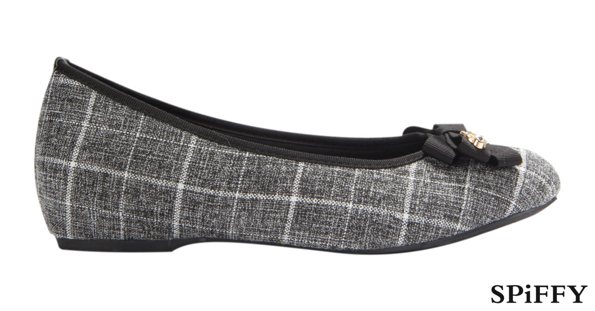 11Street Sales – Modern Fashion Sneakers – MF3755010 Black Colour