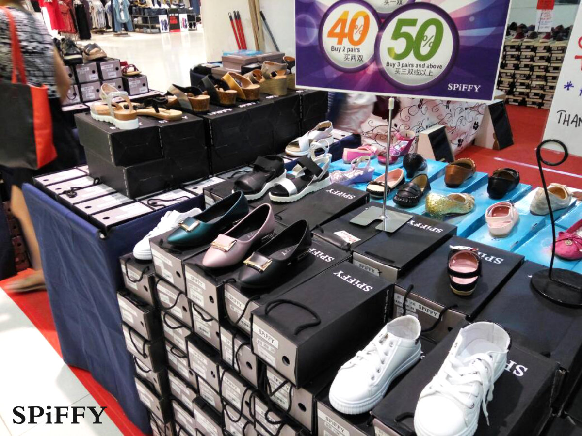 Fashion Shoes Sales Affordable Shoes Red Modani Store at Subang Parade Subang Jaya Selangor Malaysia Spiffy Fasshion Shoes Season Clearance Stock Spiffy Fair A12