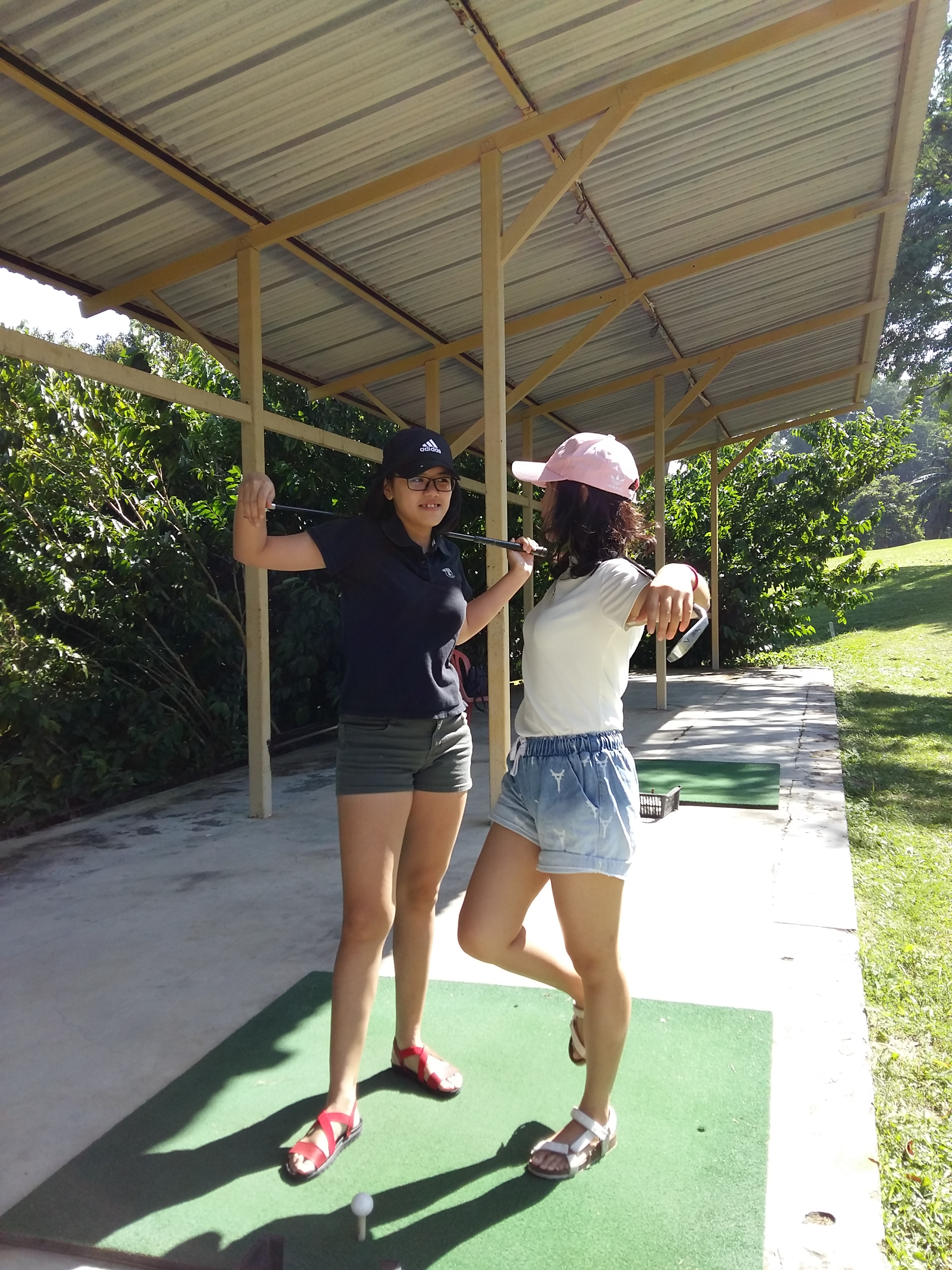 Malaysia Johor Batu Pahat Travel of Raymond Ong | Effye Ang | Pinky Ning | Estella Oon - A Trip Around Batu Pahat!