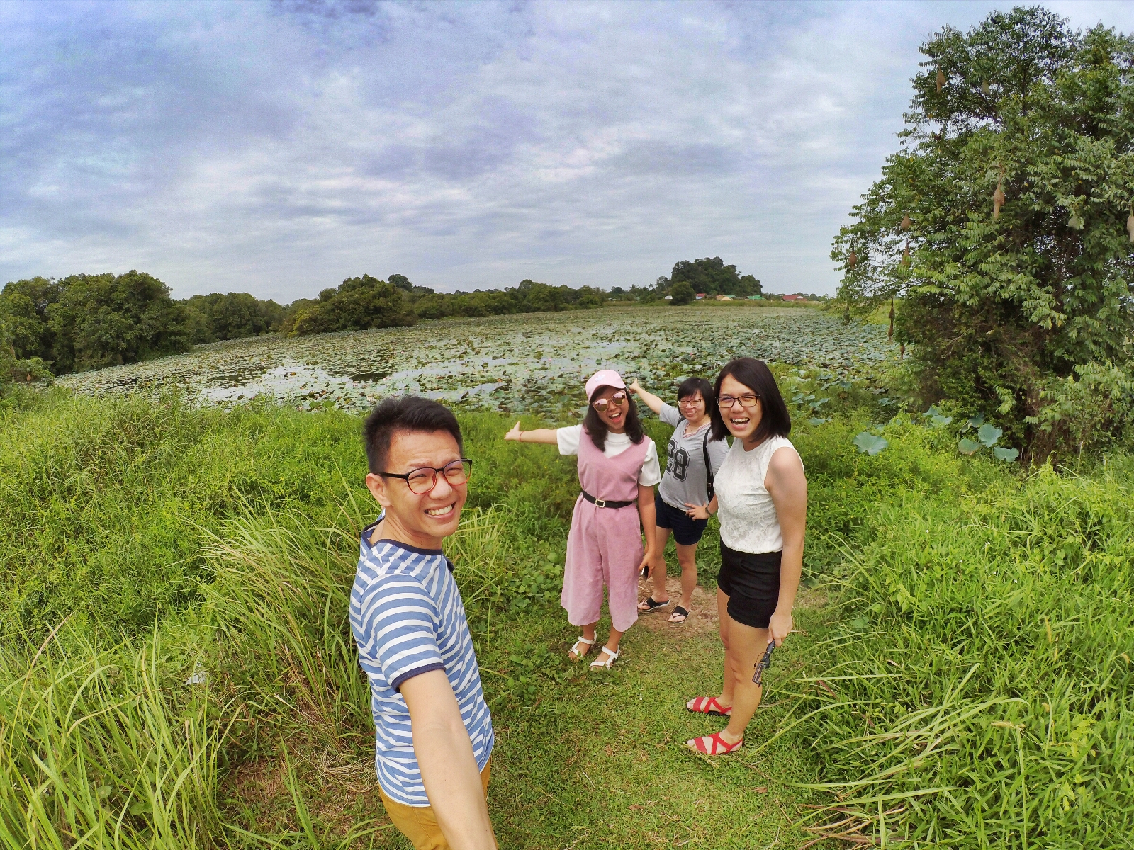 Malaysia Johor Batu Pahat Travel Raymond Ong | Effye Ang | Pinky Ning | Estella Oon - A Trip Around Batu Pahat!