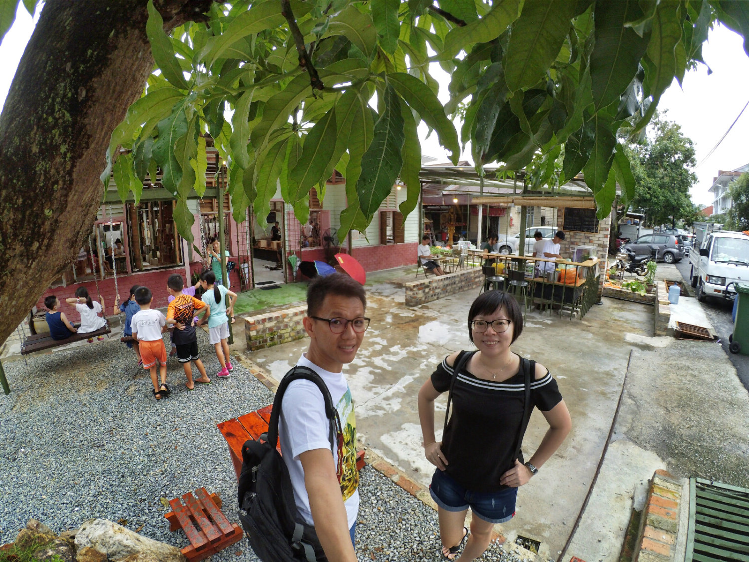 长颈鹿图书馆 蕉赖 雪兰莪 马来西亚 文艺咖啡厅图书馆 Little Giraffe Book Club Balakong 43200 Batu 9 Cheras Selangor Malaysia Art Cafe Library A17