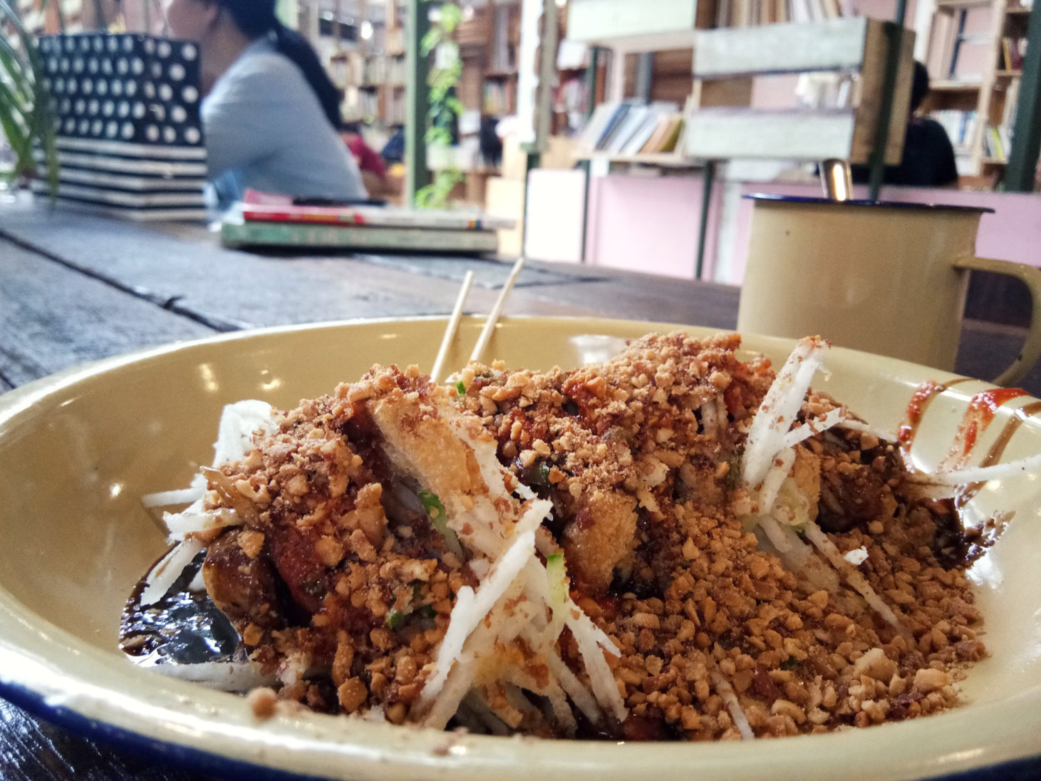 长颈鹿图书馆 蕉赖 雪兰莪 马来西亚 文艺咖啡厅图书馆 Little Giraffe Book Club Balakong 43200 Batu 9 Cheras Selangor Malaysia Art Cafe Library A03