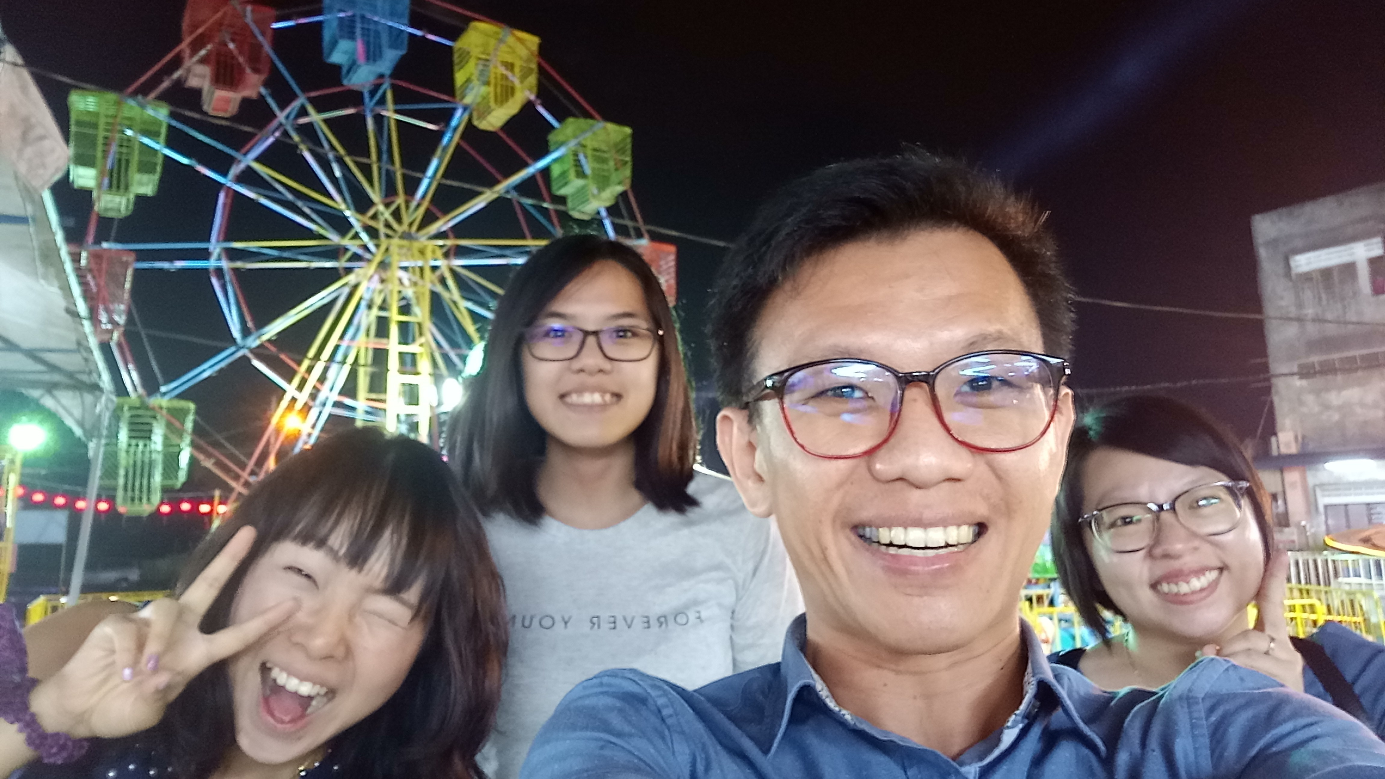 回到童年 – 回忆。。