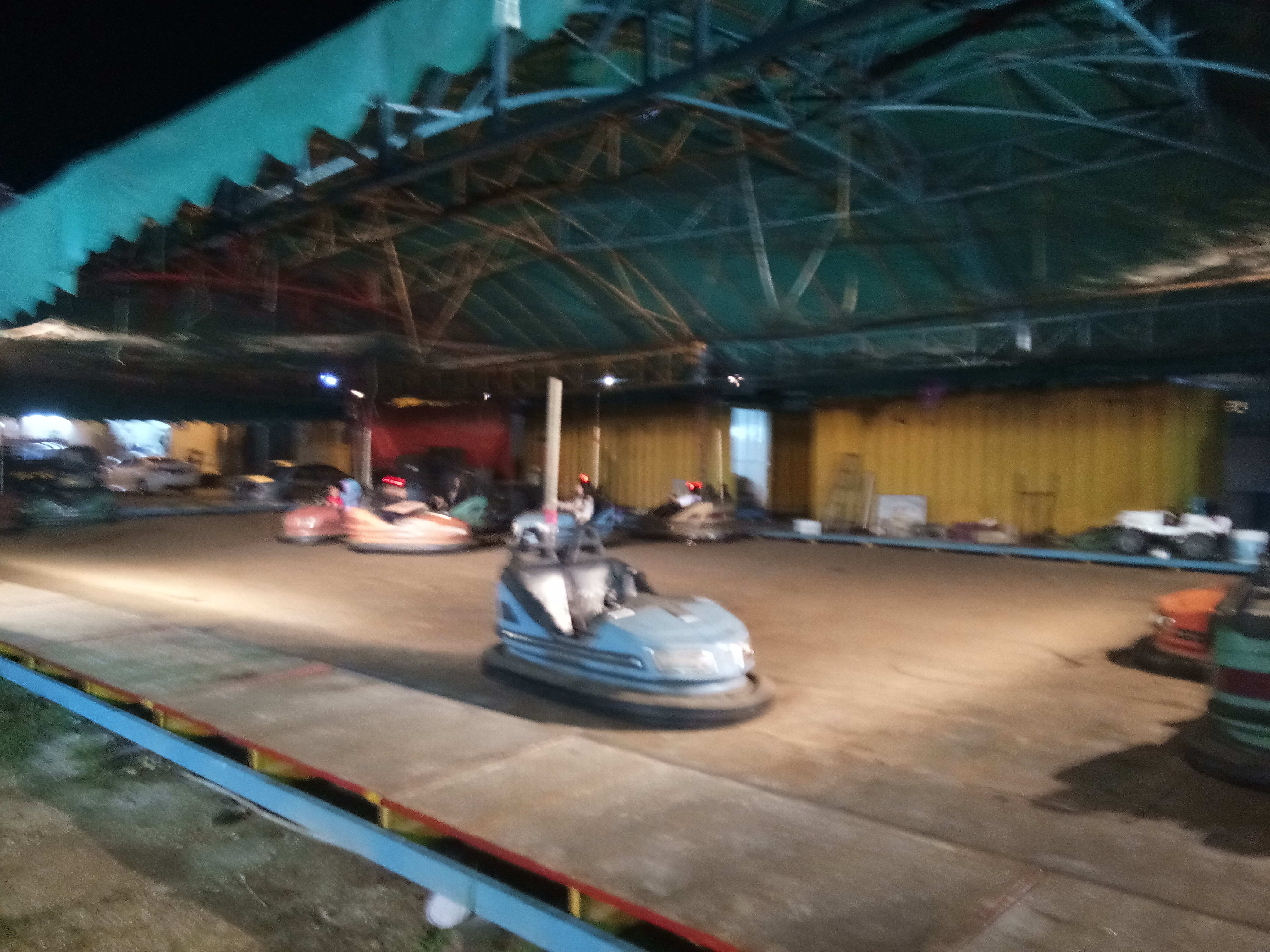 回到童年 回忆 Raymond Ong Effye Ang Sy Yng Pinky Ning Estella Oon Batu Pahat Johor Malaysia Funfair Life Childhood A03.jpg