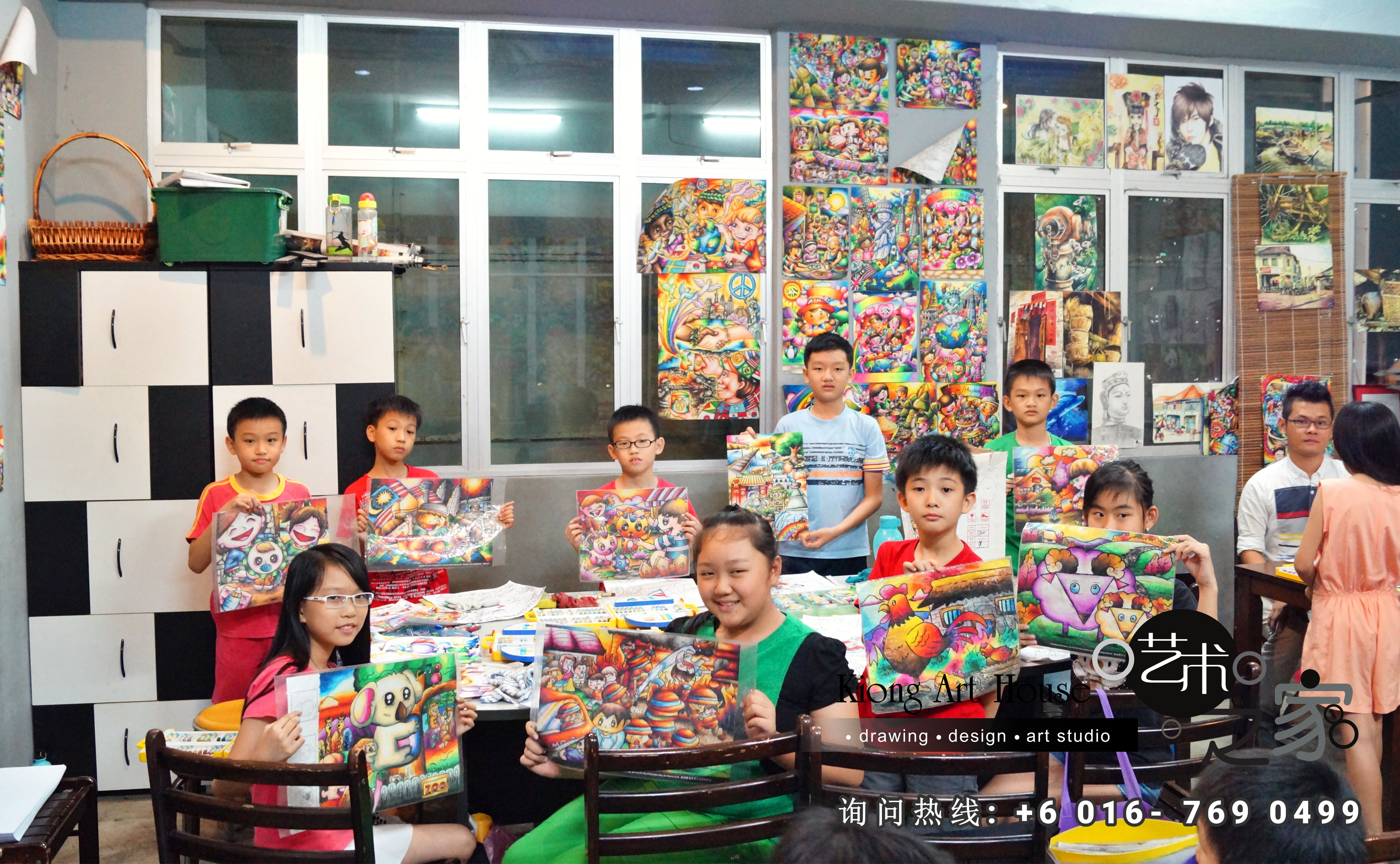 马来西亚 柔佛 峇株吧辖 美术课程 艺术画室 儿童绘画 彩图 水彩画 木笔画 蜡笔画 素描 油画 广告画 壁画 板画 布画 漫画 Kiong Art 艺术之家美术画室 A01-07