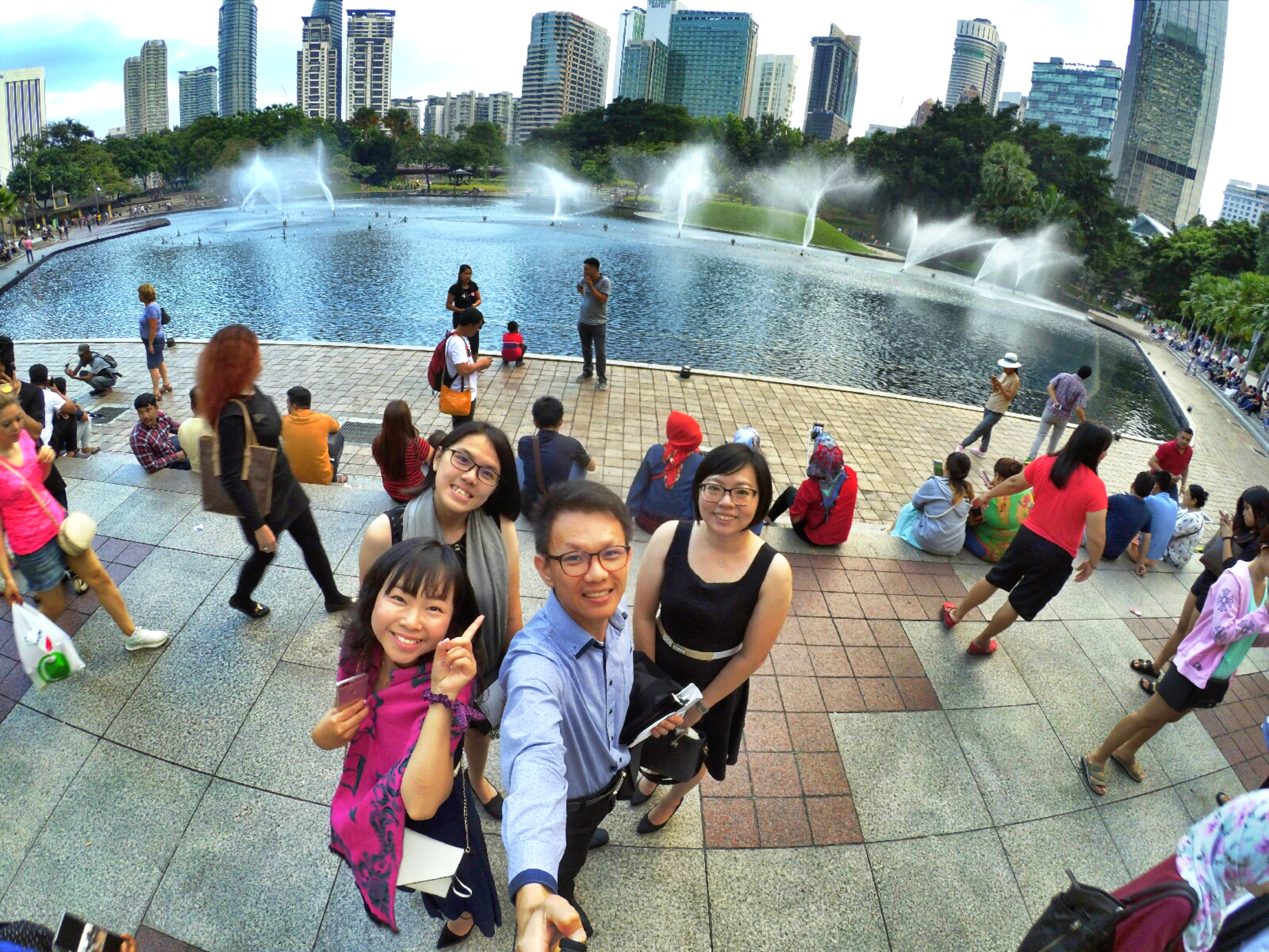 KLCC Kuala Lumpur Malaysia Kuala Lumpur City Centre Selangor Travel Raymond Ong Effye Ang Pinky Ning Estella Oon PETRONAS Twin Towers 马来西亚 吉隆坡 双峰塔 旅游雪兰莪A22