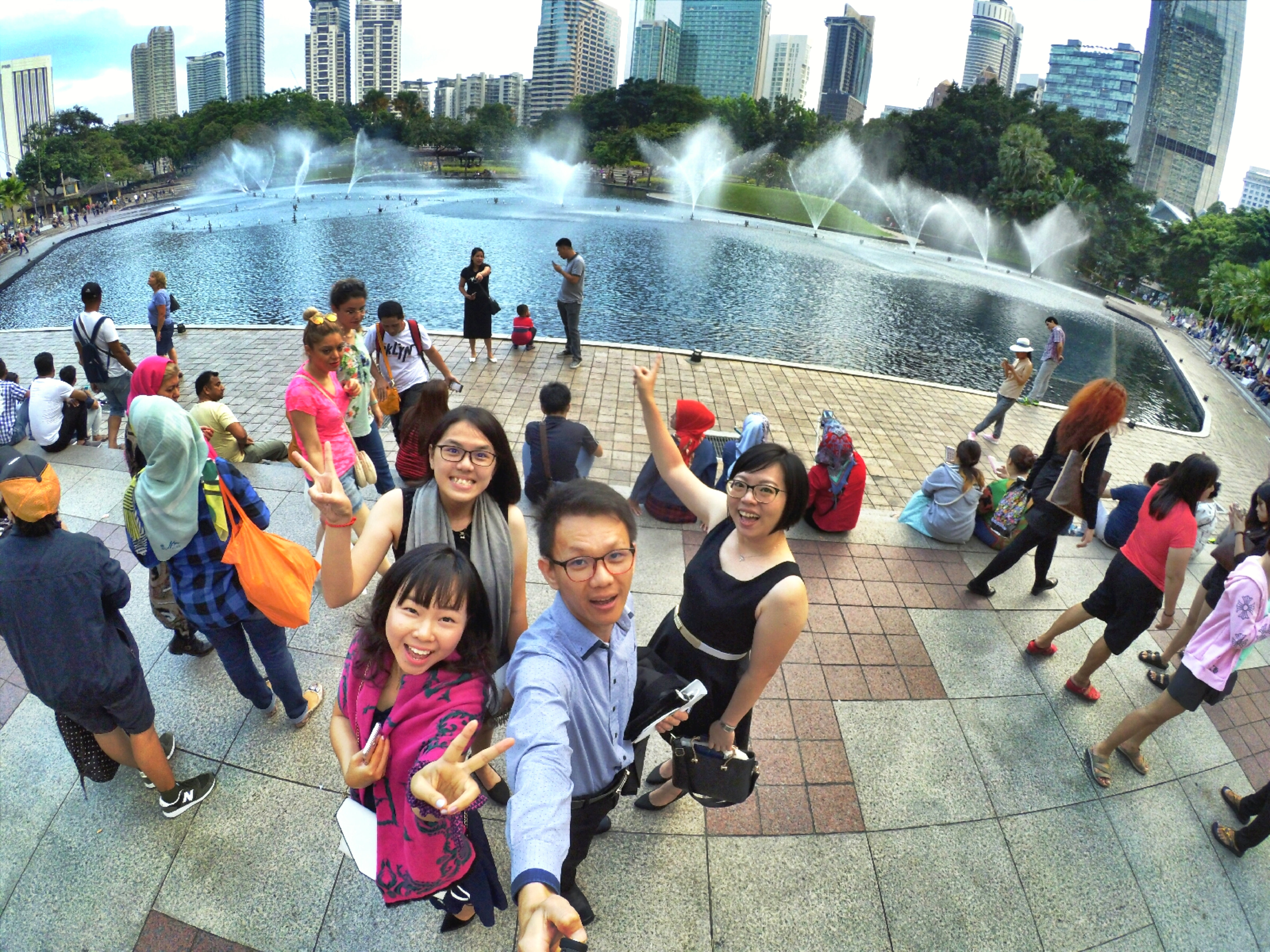 KLCC Kuala Lumpur Malaysia Kuala Lumpur City Centre Selangor Travel Raymond Ong Effye Ang Pinky Ning Estella Oon PETRONAS Twin Towers 马来西亚 吉隆坡 双峰塔 旅游雪兰莪A25
