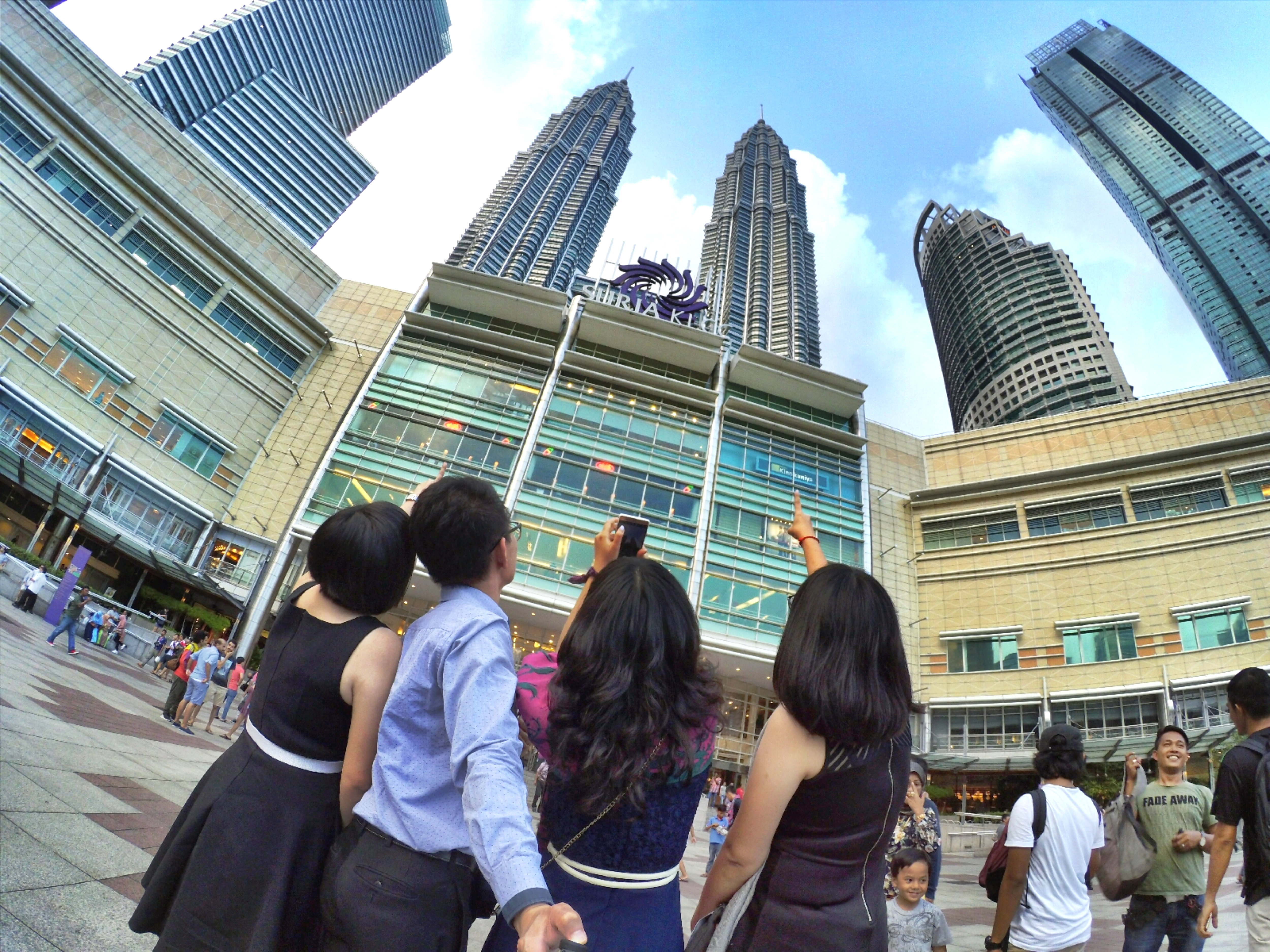 KLCC Kuala Lumpur Malaysia Kuala Lumpur City Centre Selangor Travel Raymond Ong Effye Ang Pinky Ning Estella Oon PETRONAS Twin Towers 马来西亚 吉隆坡 双峰塔 旅游雪兰莪A29