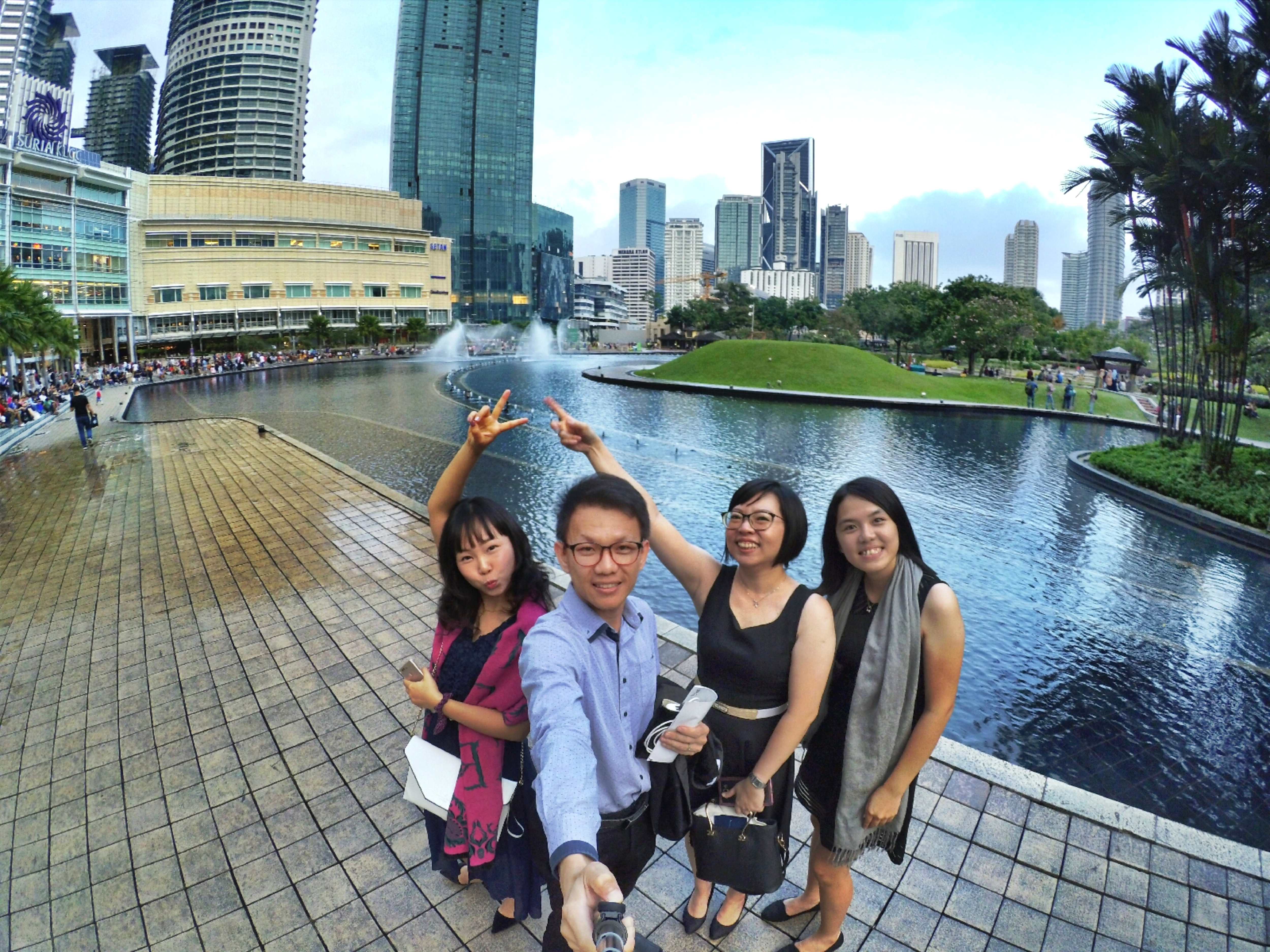 KLCC Kuala Lumpur Malaysia Kuala Lumpur City Centre Selangor Travel Raymond Ong Effye Ang Pinky Ning Estella Oon PETRONAS Twin Towers 马来西亚 吉隆坡 双峰塔 旅游雪兰莪A34