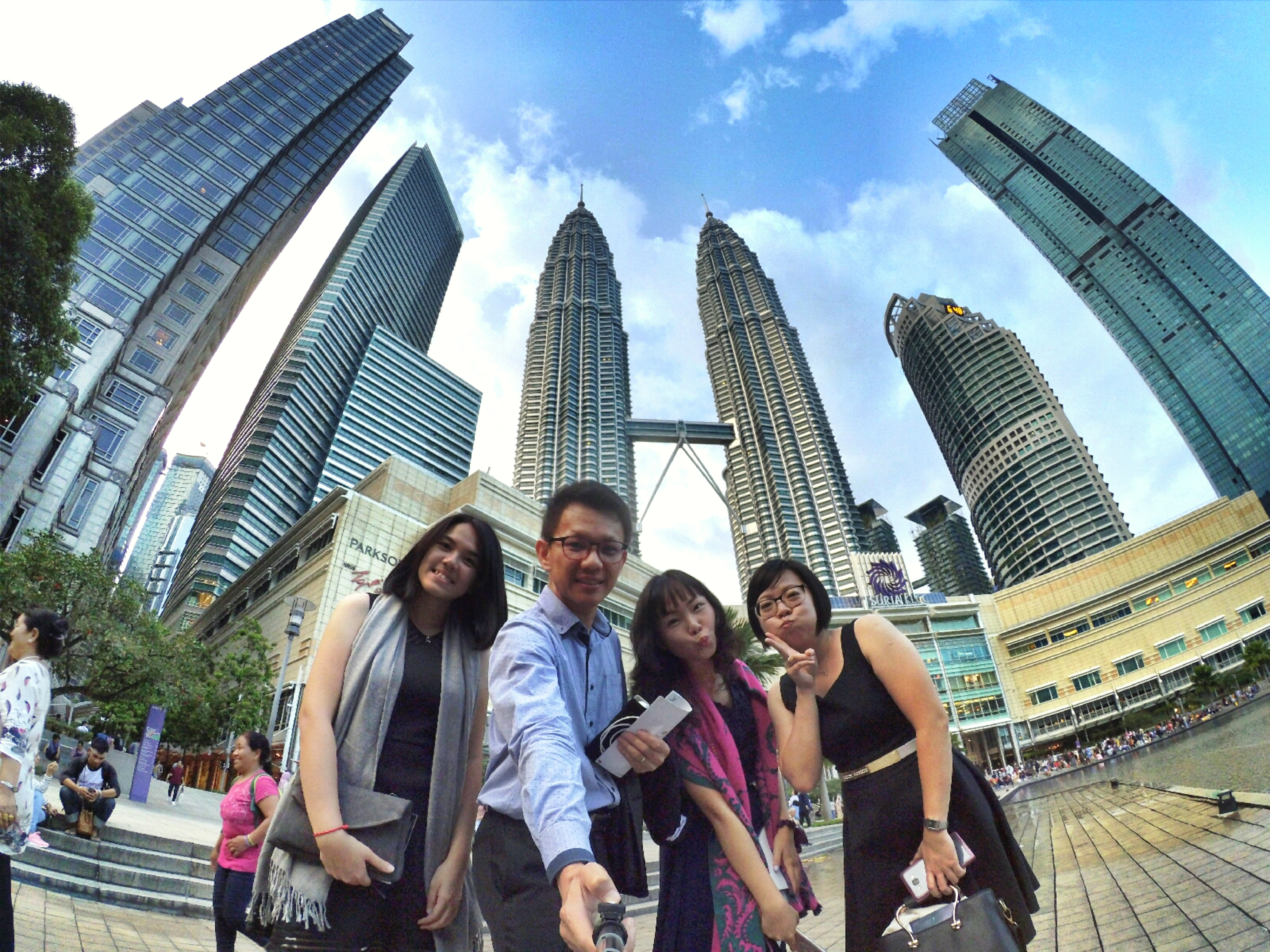 KLCC Kuala Lumpur Malaysia Kuala Lumpur City Centre Selangor Travel Raymond Ong Effye Ang Pinky Ning Estella Oon PETRONAS Twin Towers 马来西亚 吉隆坡 双峰塔 旅游雪兰莪A26