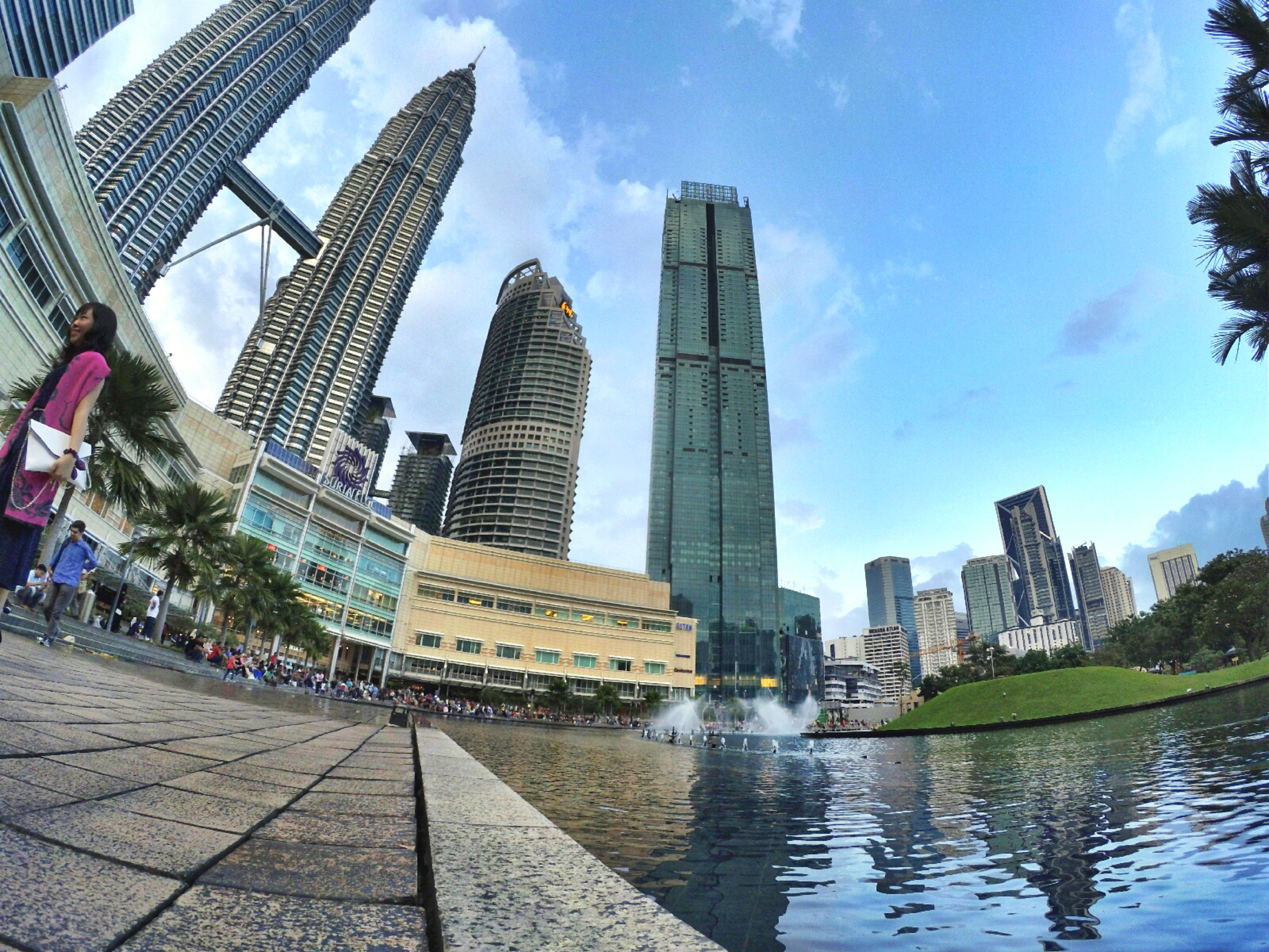 KLCC Kuala Lumpur Malaysia Kuala Lumpur City Centre Selangor Travel Raymond Ong Effye Ang Pinky Ning Estella Oon PETRONAS Twin Towers 马来西亚 吉隆坡 双峰塔 旅游雪兰莪A36
