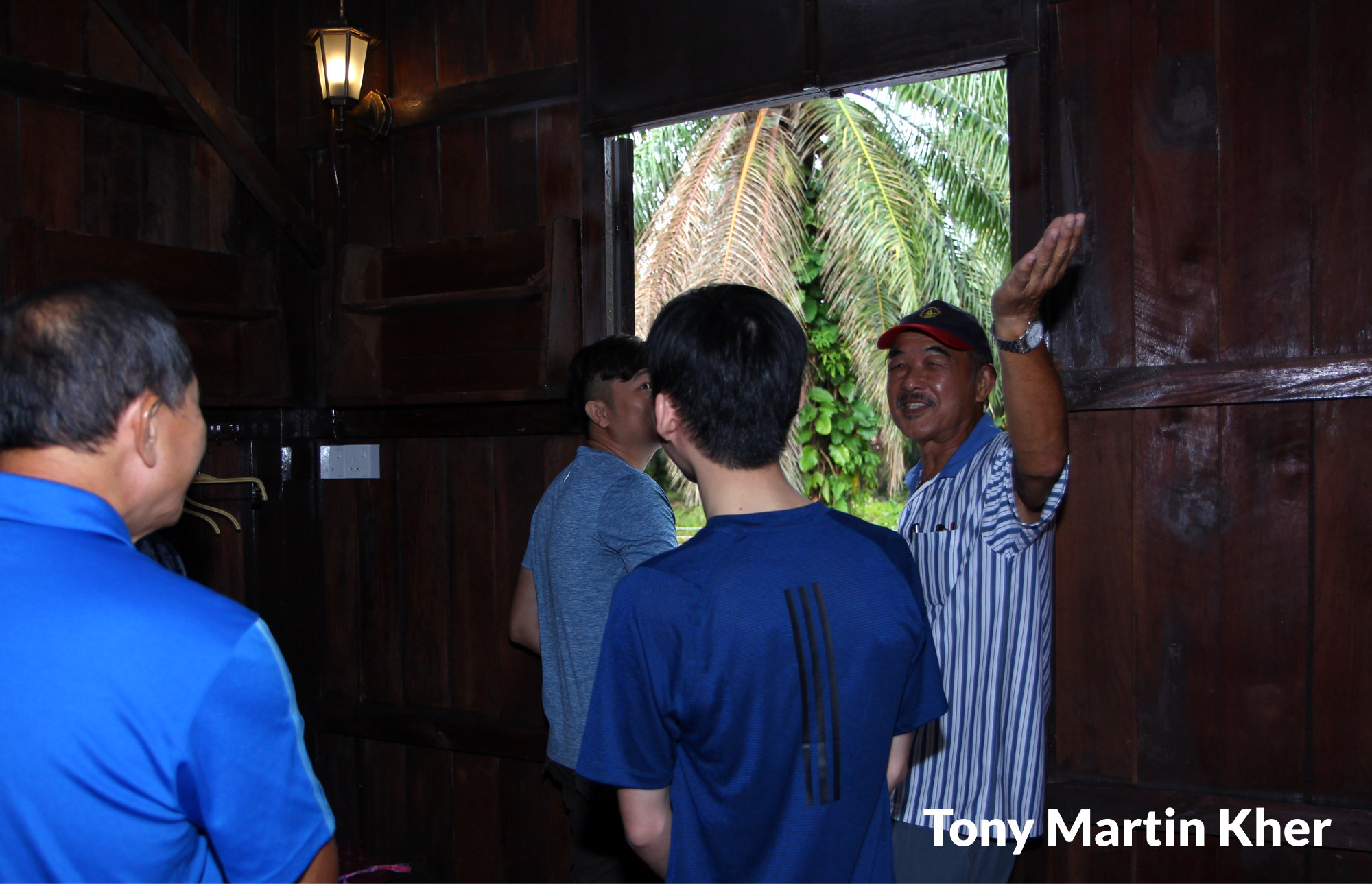 Tony Martin Kher Chu Bin 郭洙铭 历史文物爱好者 天生的导览员 峇株巴辖人 Batu Pahat People A08