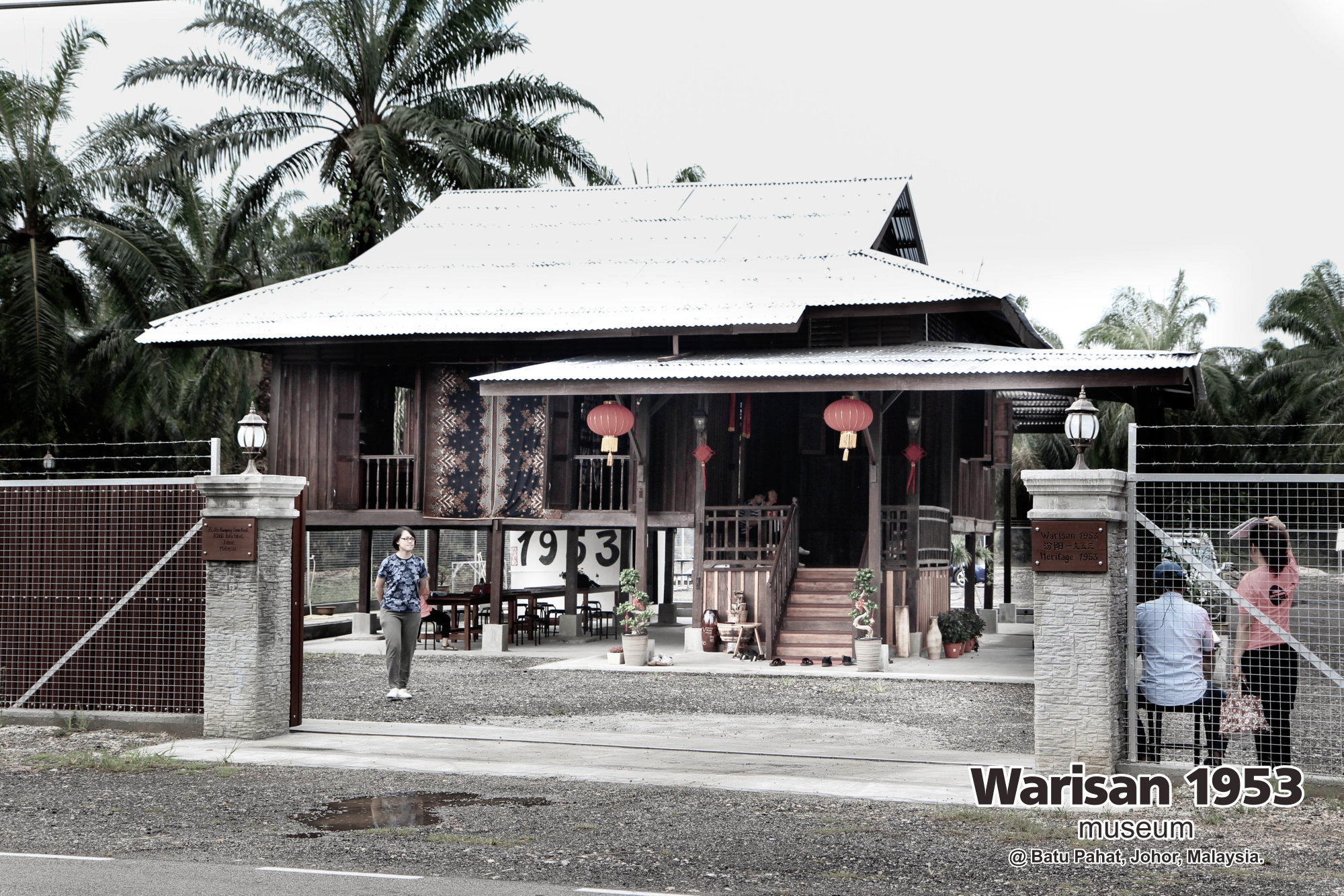 Tony Martin Kher founder of Warisan 1953 Museum at Batu Pahat Johor Malaysia Heritage 1953 Artist Joey Kher A02