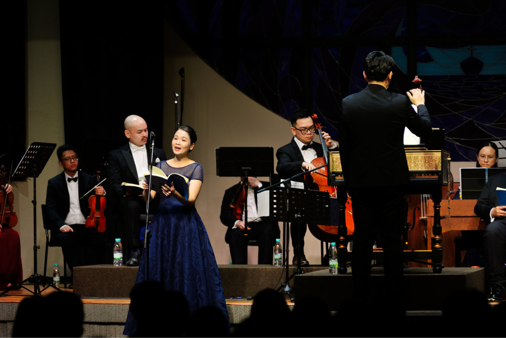 马来西亚女高音谢依燕 马来西亚巴赫节庆典合唱与管弦乐团的创办团员之一 毕业于维也纳市立音乐及艺术学院 A04