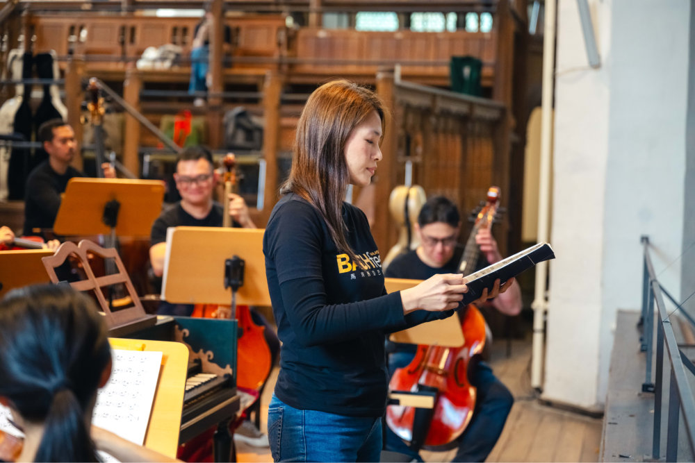 马来西亚女高音谢依燕 马来西亚巴赫节庆典合唱与管弦乐团的创办团员之一 毕业于维也纳市立音乐及艺术学院 A10