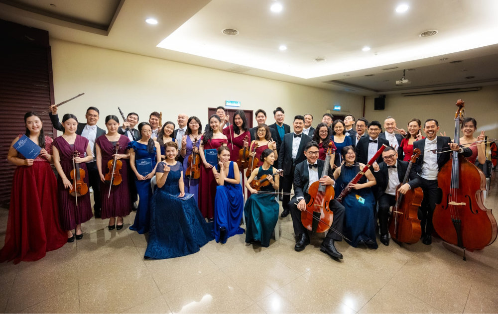 马来西亚女高音谢依燕 马来西亚巴赫节庆典合唱与管弦乐团的创办团员之一 毕业于维也纳市立音乐及艺术学院 A15